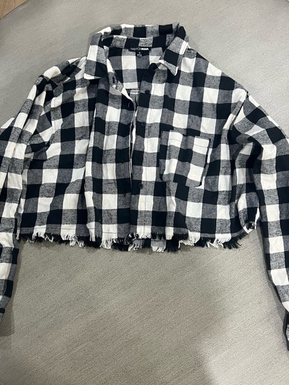 Fashion Nova Black & White Plaid Cropped Shirt